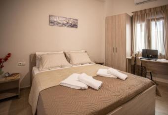 Danai Studio allows 18 year olds to book a room