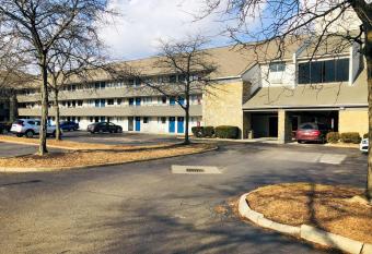 Motel 6-Columbus, OH - Quarter Horse has Smoking rooms