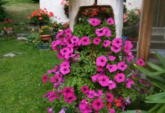 B&B PRA  DEI CERVI has Balcony rooms