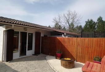 Bassin d Arcachon - studio Ares - has Balcony rooms