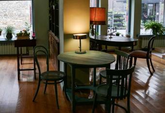 Casa ALASKA has Balcony rooms