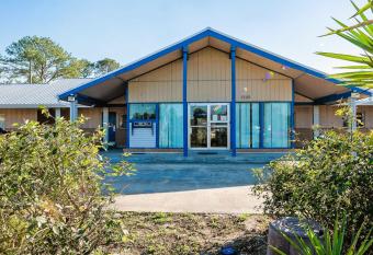 OYO Hotel Ocala, Fl I-75 has Smoking rooms