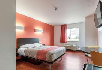 Motel 6 Lebanon, IN allows 18 year olds to book a room