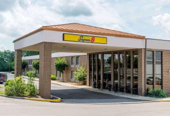 Super 8 by Wyndham Miamisburg Dayton S Area OH allows 18 year olds to book a room