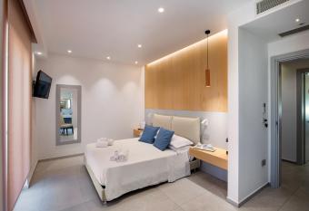 Maison Manfredi Sorrento has Balcony rooms