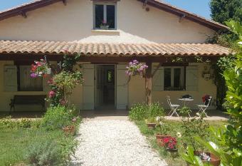 Holiday Country Villa with Panoramic Views has Balcony rooms