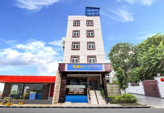 FabHotel Grand Sheela allows 18 year olds to book a room