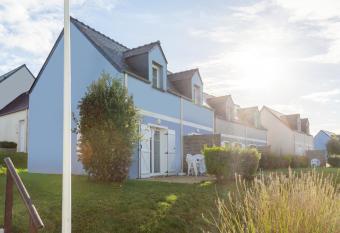 Vacanc  ole - R  sidence Les Terrasses de Pentrez-Plage allows 18 year olds to book a room