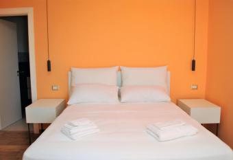 Puteoli house has Balcony rooms