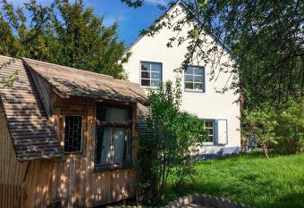 Haus am Hagen has Balcony rooms