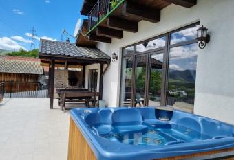 Vila Yla allows 18 year olds to book a room