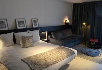 OFF allows 18 year olds to book a room