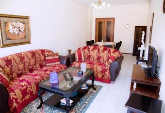 Comfortable House with Warm Hospitality has Balcony rooms