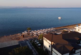 Room 23 Hotel allows 18 year olds to book a room