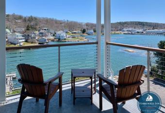 Harborage Inn on the Oceanfront allows 18 year olds to book a room