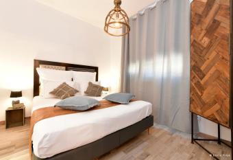 Gite Motobecane allows 18 year olds to book a room