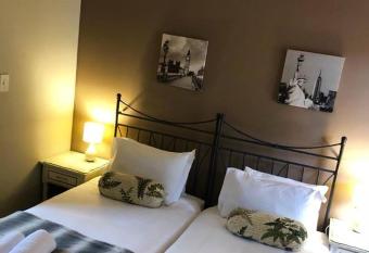 El Sali Guest House allows 18 year olds to book a room