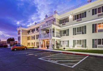 Best Western Capital City Inn has Balcony rooms