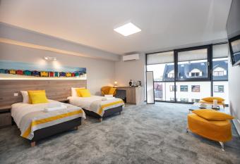 Apartamenty ELITMAT allows 18 year olds to book a room