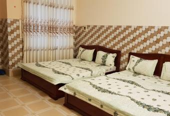 NH   NGH    VI   T NGA has Balcony rooms