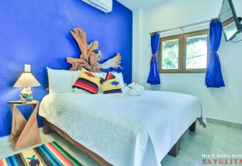 Mar y Sue  os Suites allows 18 year olds to book a room