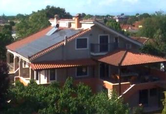 Kapellas House has Balcony rooms