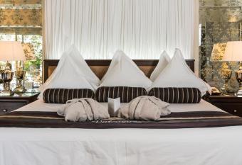 Le Vallon de Valrugues & Spa has Balcony rooms