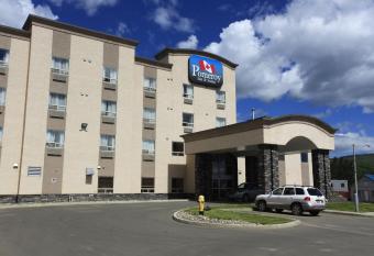 Pomeroy Inn and Suites Chetwynd allows 18 year olds to book a room