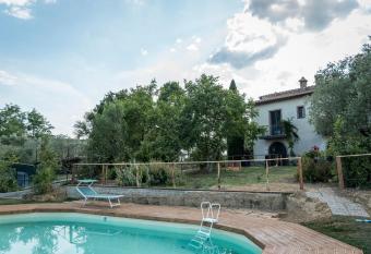 Agriturismo Le Tre Pietre - Podere nel Chianti has Balcony rooms
