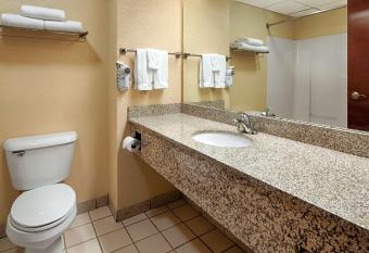 Best Western of Wise has Smoking rooms