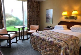 Gateway Inn has Smoking rooms