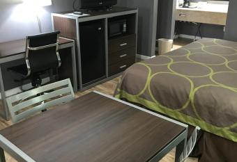 Super 8 by Wyndham Slidell has Smoking rooms