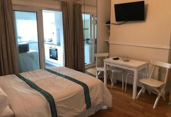 Gladstone Park Guest House allows 18 year olds to book a room