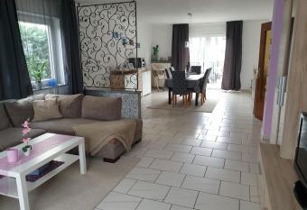 Ferienwohnung Toge allows 18 year olds to book a room