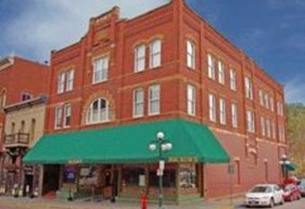 Hickok's Hotel and Gaming has Smoking rooms