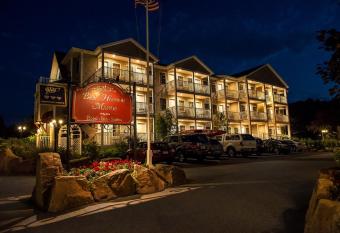 Bar Harbor Manor has Balcony rooms