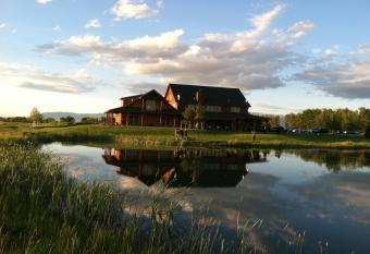 Gallatin River Lodge has Balcony rooms
