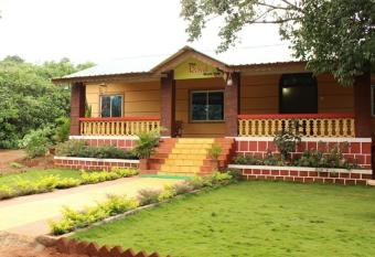 Royal Nest Bungalow has Smoking/Balcony rooms