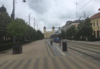 Piac Utcai Apartman 2 allows 18 year olds to book a room