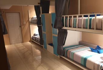 Oasis Hostel & Bar allows 18 year olds to book a room