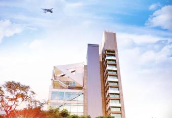 Bluewater Hotel Xpark Gloria Outlets Taoyuan Baseball Stadium allows 18 year olds to book a room