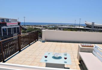 METROPOLITAN MACVIEW                      has Balcony rooms