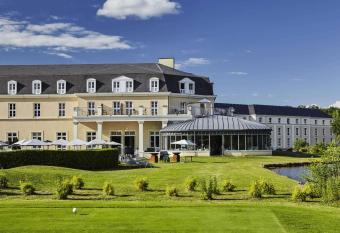 Mercure Chantilly Resort & Conventions has Balcony rooms