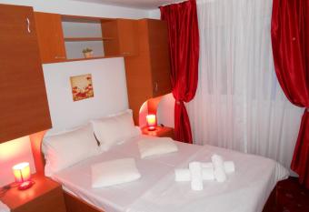 VILA ANKARA has Balcony rooms