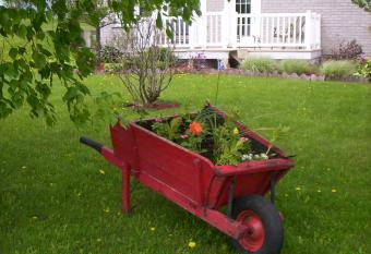 G  te Au p'tit bonheur B&B has Balcony rooms