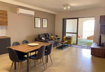 Rabat Falcon Apartment has Balcony rooms