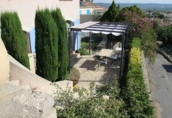 RdC-villa_2Pieces 35m2_domine la plaine entre NIMES_CEVENNES_MER allows 18 year olds to book a room