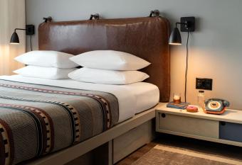 Moxy Nashville Vanderbilt Area has Balcony rooms