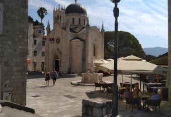 Studio Apartman GRACIJA has Balcony rooms