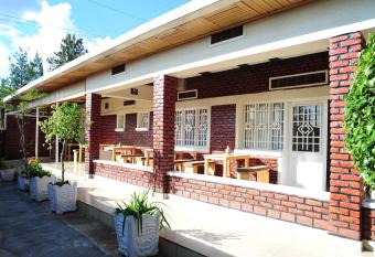 INZOZI AFRICA HOUSE B&B- Kacyiru has Balcony rooms